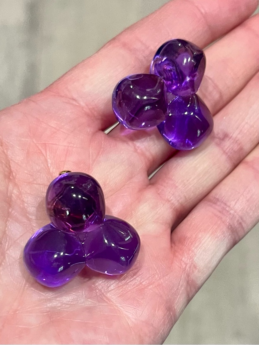 RARE 1987 Avon Purple Dawn Lucite Clip Earrings VTG - Picture 8 of 9